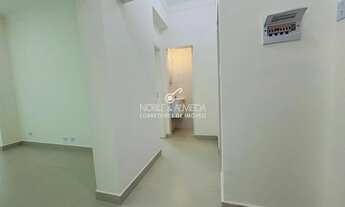 Imagem 7: Prédio frente à orla. Apartamento finamente reformado