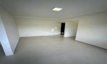 Imagem: Próximo Av.Ana Costa, bem servido comercialmente