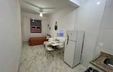 Imagem 3: Kitão reformado 25,00M2, prédio frente mar e vista mar!!! Aviação Porteira fechada- 1o an