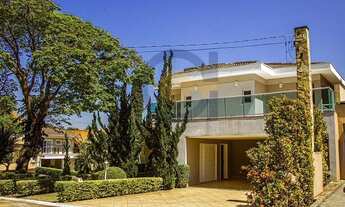 Imagem 2: Alphaville 09 | casa de alto padrão | acabamento fino | 3 suítes | piscina aquecida