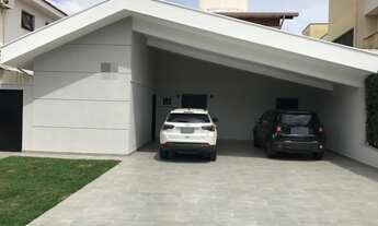 Imagem: Casa em Condomínio à venda em Barueri/SP