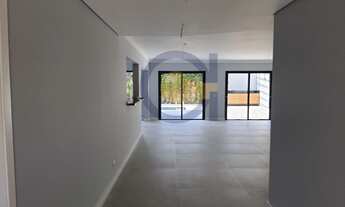 Imagem 7: Alphaville 03 | casa à venda | Residencial 03 | recém reformada | 2 suítes