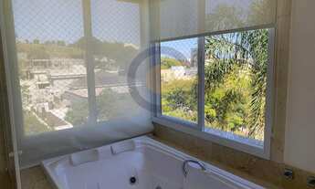 Imagem 2: Tamboré 10 | casa com bastante luz natural | piscina com borda infinita | sauna