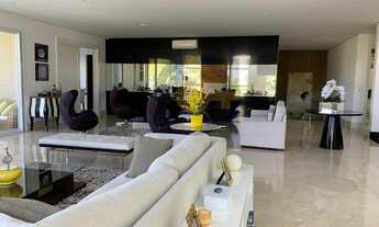 Imagem 7: Tamboré 10 | casa com bastante luz natural | piscina com borda infinita | sauna