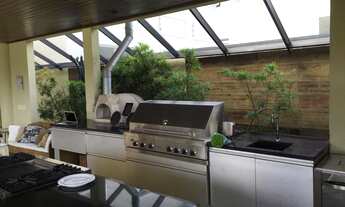 Imagem 7: Alphaville 10 - Casa 970m² - 4 suítes com closet; hidromassagem; lareira; área verde; pisc