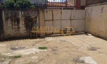 Imagem 2: Terreno para Venda, Araguari / MG, bairro Centro, terreno 200,00 m²