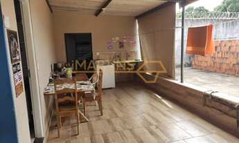 Imagem: Casa Padrão, 2 dormitórios, 1 banheiros