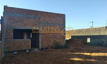 Imagem: Casa Padrão, 2 dormitórios, 1 suítes