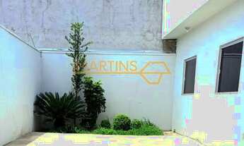 Imagem: Casa para Venda, Araguari / MG, bairro Brasília