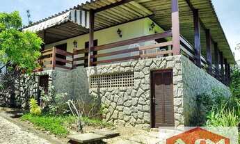 Imagem: Casa Padrão, 5 dormitórios, 1 suítes