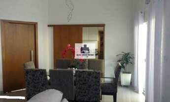 Imagem: Casa à venda no bairro Residencial Village