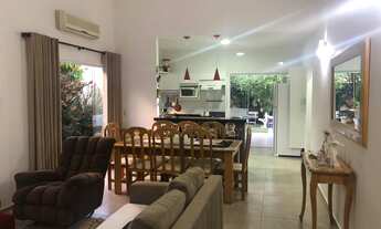 Imagem: Casa à venda no bairro Residencial Village