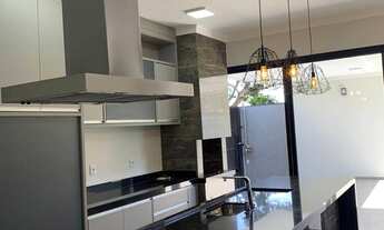 Imagem: Casa à venda no bairro Condomínio Village