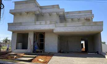 Imagem: Casa à venda no bairro Condomínio Village