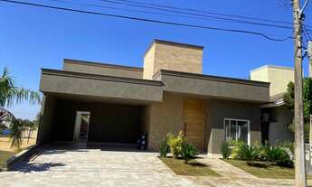 Imagem: Casa à venda no bairro Condomínio Village