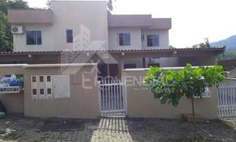 Imagem 2: 2 dormitórios, 1 banheiros, 1 vaga na garagem