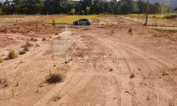 Imagem: Terreno à venda no bairro Nereu Ramos