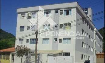 Imagem: 2 dormitórios, 1 banheiros, 1 vaga na garagem