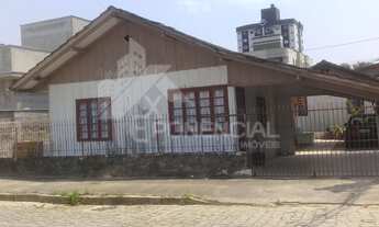 Imagem: Casa à venda no bairro Nova Brasília