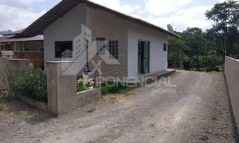 Imagem: 2 dormitórios, 1 banheiros, 1 vaga na garagem