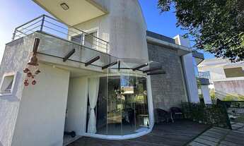 Imagem 2: Luxuosa Casa à Venda no Condomínio Resort Boulevard Lagoa – Serra, ES