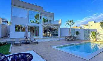 Imagem 2: Casa Exclusiva no Arquipélago de Manguinhos – Alto Padrão e Conforto em Meio à Natureza