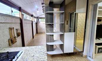 Imagem 3: Apartamento Decorado com Quintal à Venda – Villaggio Manguinhos (Porto Fino) Morada de La