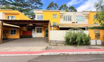 Imagem: Casa Ampla com 4 Quartos no Condomínio