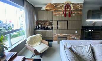 Imagem 5: Apartamento na Praia Brava á poucos metros do mar