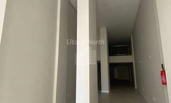 Imagem 3: Sala térrea com Mezanino e Ótima localização na Quadra do Mar