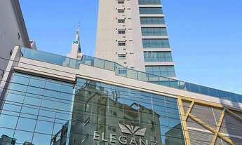 Imagem 2: Apartamento de Alto Padrão na Quadra do Mar com Bela Vista Definitiva para o Mar