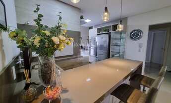 Imagem 3: Apartamento de Alto Padrão, Finamente Mobiliado com Vista para o Mar em Balneário Camboriú