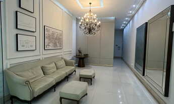 Imagem 2: Apartamento Mobiliado com Localização Privilegiada em Itapema/SC no coração da Meia Praia