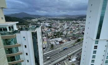 Imagem 5: Cobertura de luxo no Centro de Balneário Camboriú-SC: 3 quartos, 3 suítes, 2 salas, 4 banh