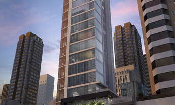 Imagem 1: Luxuoso duplex à venda no Centro de Balneário Camboriú-SC: 4 suítes, 2 salas, 3 banheiros