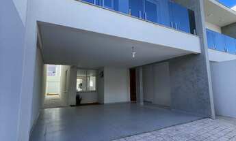 Imagem: SOBRADO COM 03 SUÍTES E ÁREA COM PISCINA