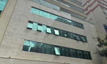 Imagem: Apartamento à venda no bairro Meia Praia