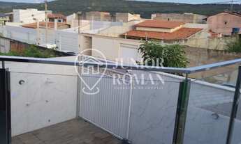 Imagem: Lindo sobrado com piscina, Quatro dormitórios