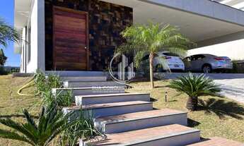 Imagem: Casa de Condomínio de 4 quartos, 370m²