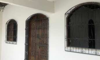 Imagem: Casa com 4 dormitórios à venda, 240 m²