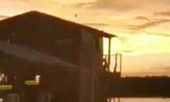 Imagem 2: Flutuante com 2 dormitórios à venda, por RS 130.000 - Tarumã - Manaus-AM