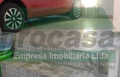 Imagem 2: Casa de rua - / Residencial / Cidade Nova