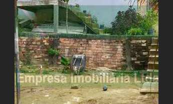 Imagem 2: Casa de rua - / Residencial / Novo Aleixo