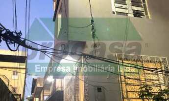 Imagem: Casa de Vila / Residencial / 3 pisos / Centro