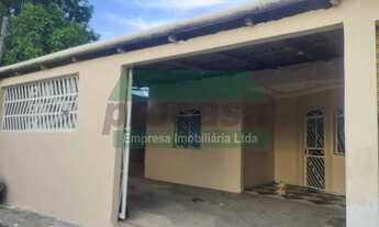 Imagem: Casa de rua Térrea / Residencial / Flores