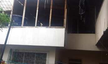 Imagem: Casa comercial com 4 dormitórios à venda