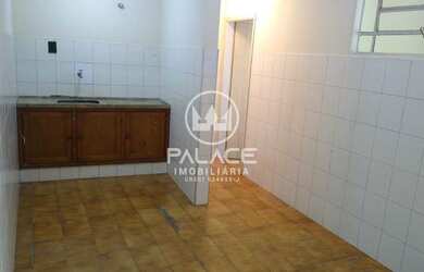 Imagem 2: Casa de rua - / Residencial / Centro