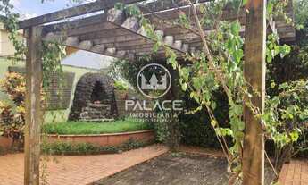 Imagem: Casa de rua - / Residencial / Centro