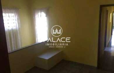 Imagem 3: Casa de rua - Linear / Residencial / Santa Terezinha