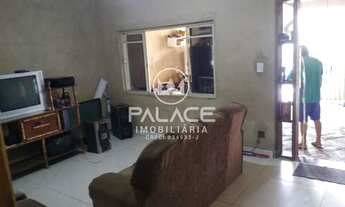 Imagem 2: Casa de rua - / Residencial / Santa Terezinha